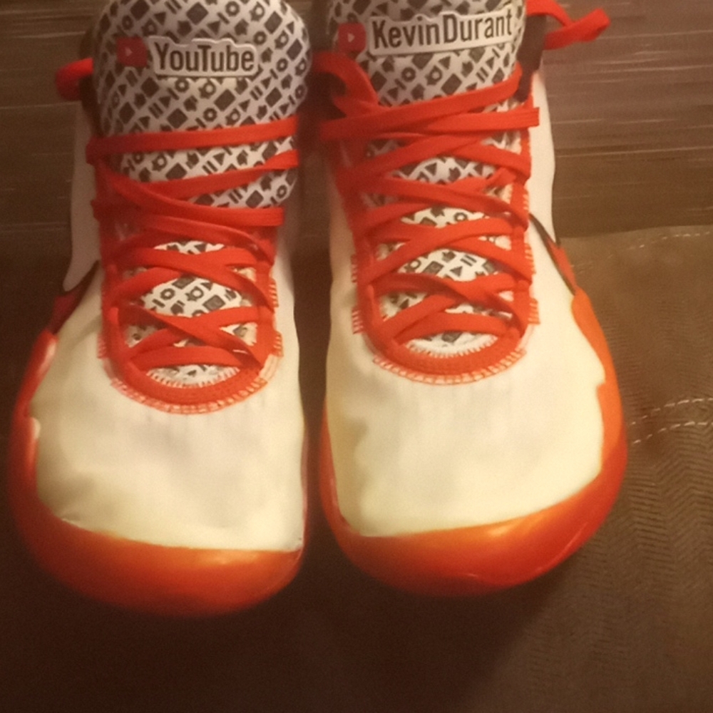 Mens sneakers